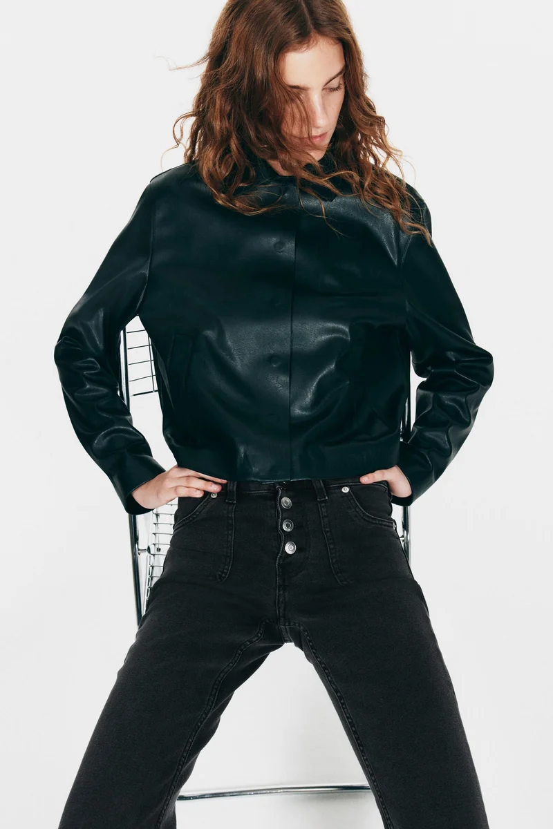 اتش اند ام جينز بقصة حافة واسعة وخصر عادي