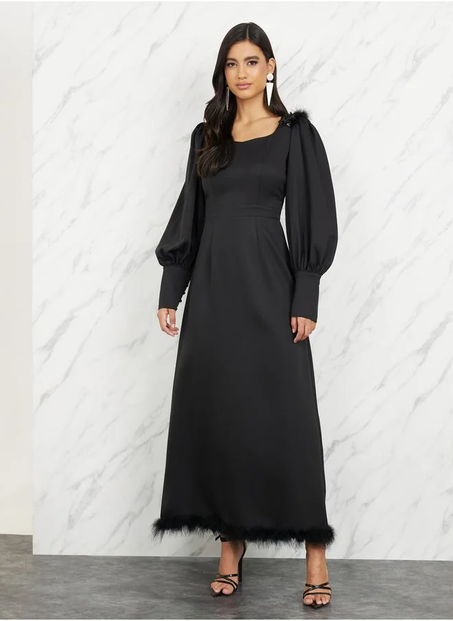 Styli Floral Applique Faux Feather Trim Sweetheart Neck A-Line Maxi Dress