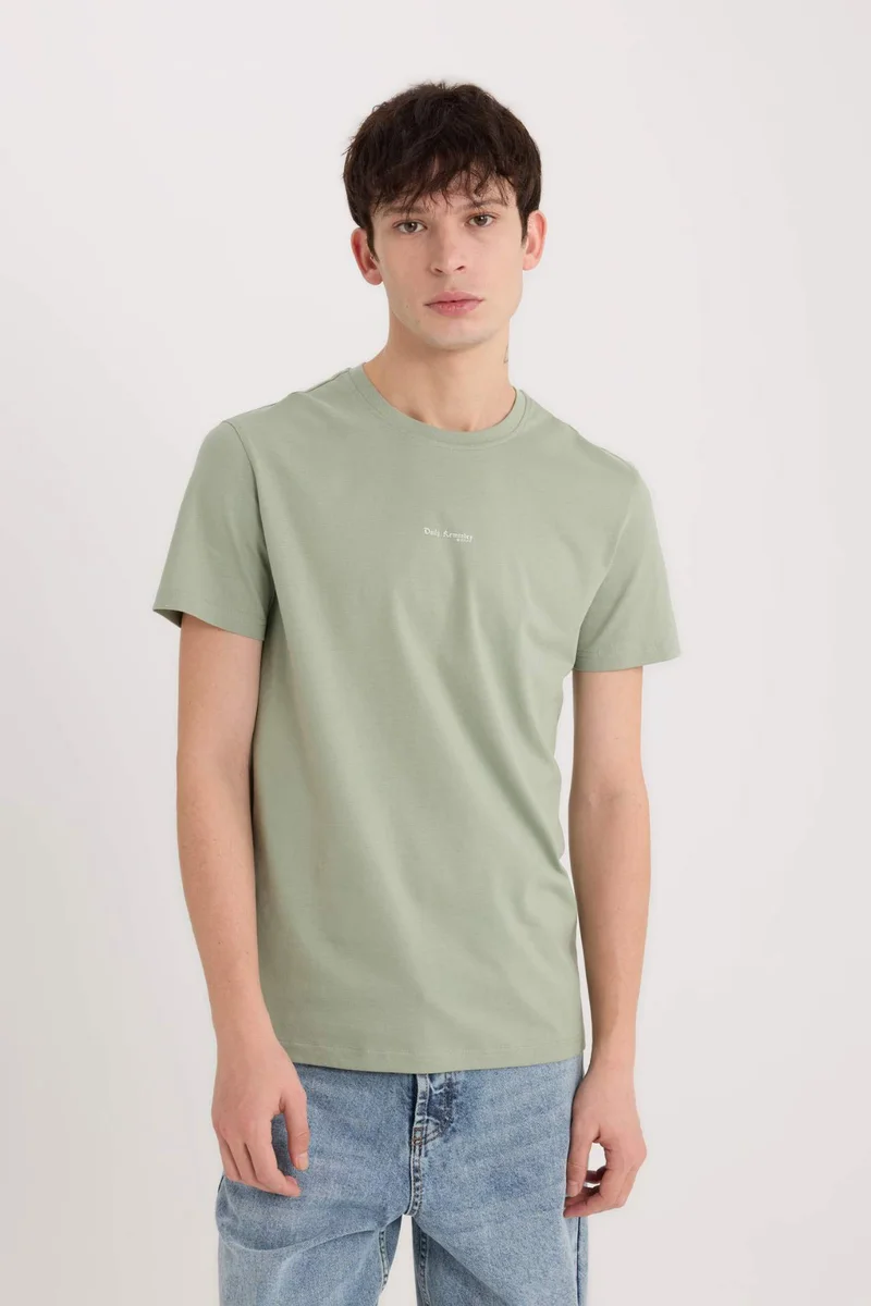 ديفاكتو Slim Fit Crew Neck Printed Short Sleeve T-Shirt