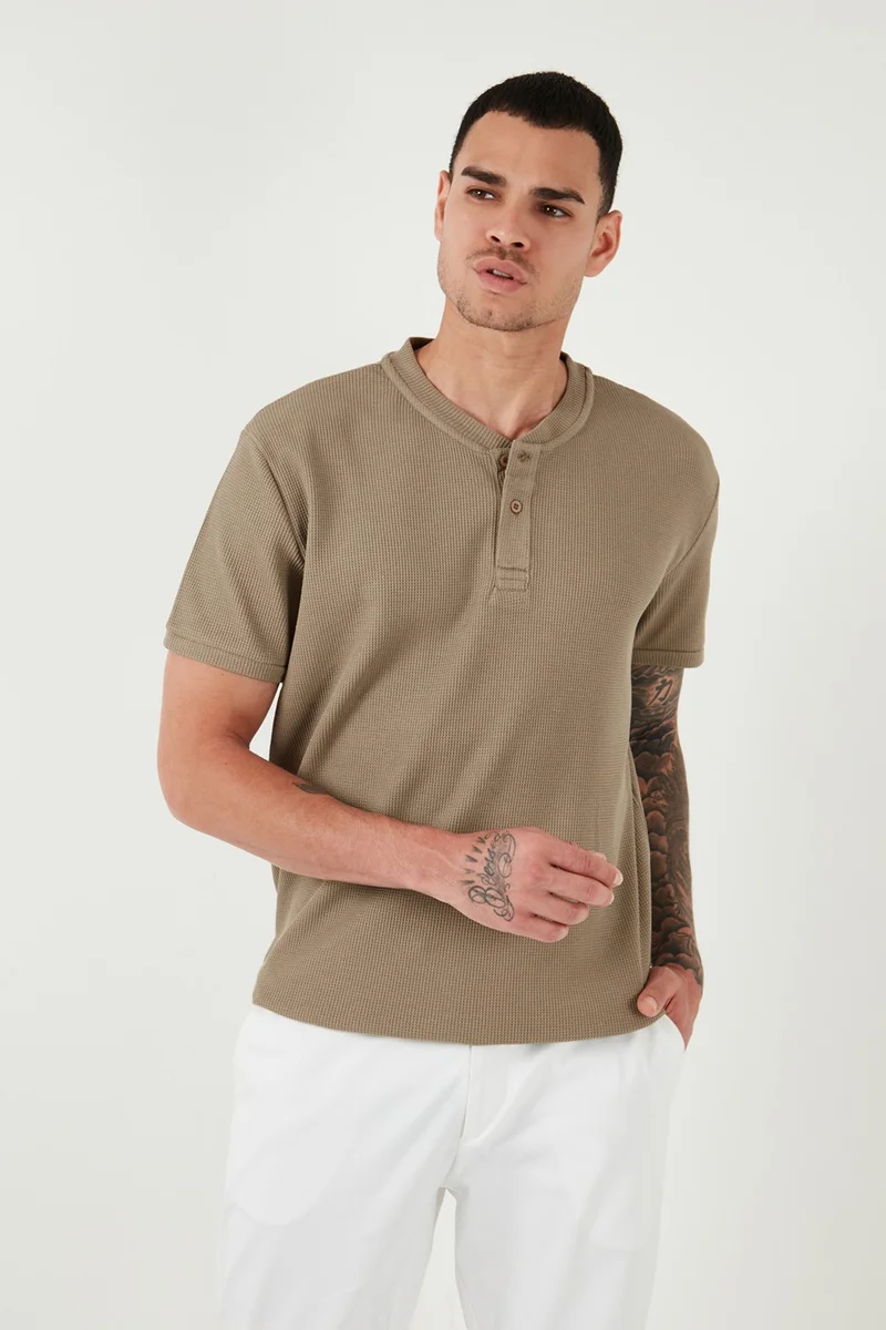 بوراتي Cotton Relaxed Fit Buttoned Crew Neck T Shirt Men's T Shirt 5902737