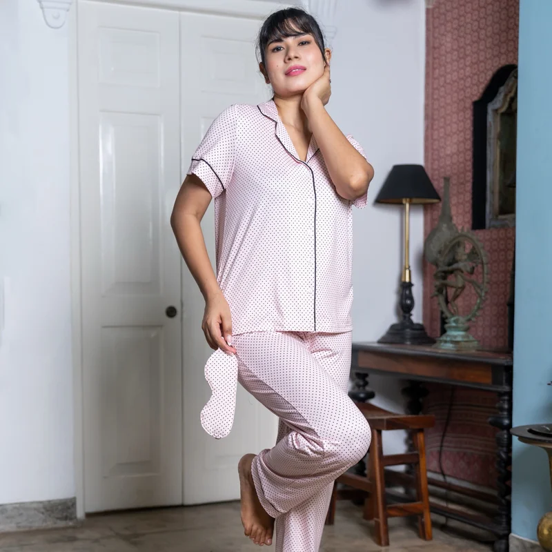 أدريا Aadaraya Pyjama Set Button-Down Shirt & Trousers