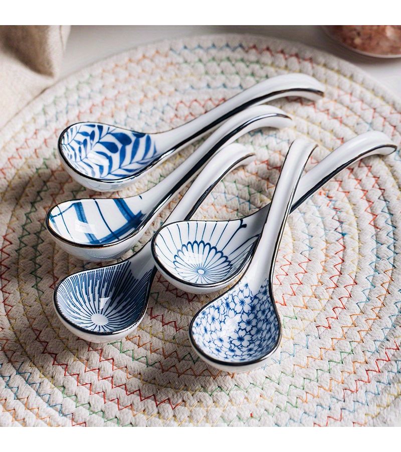 5 Pcs Mixed Color Handmade Japanese High Temperature Underglaze Hand Painted Ceramic Soup Spoons Hook Spoon - Image 1