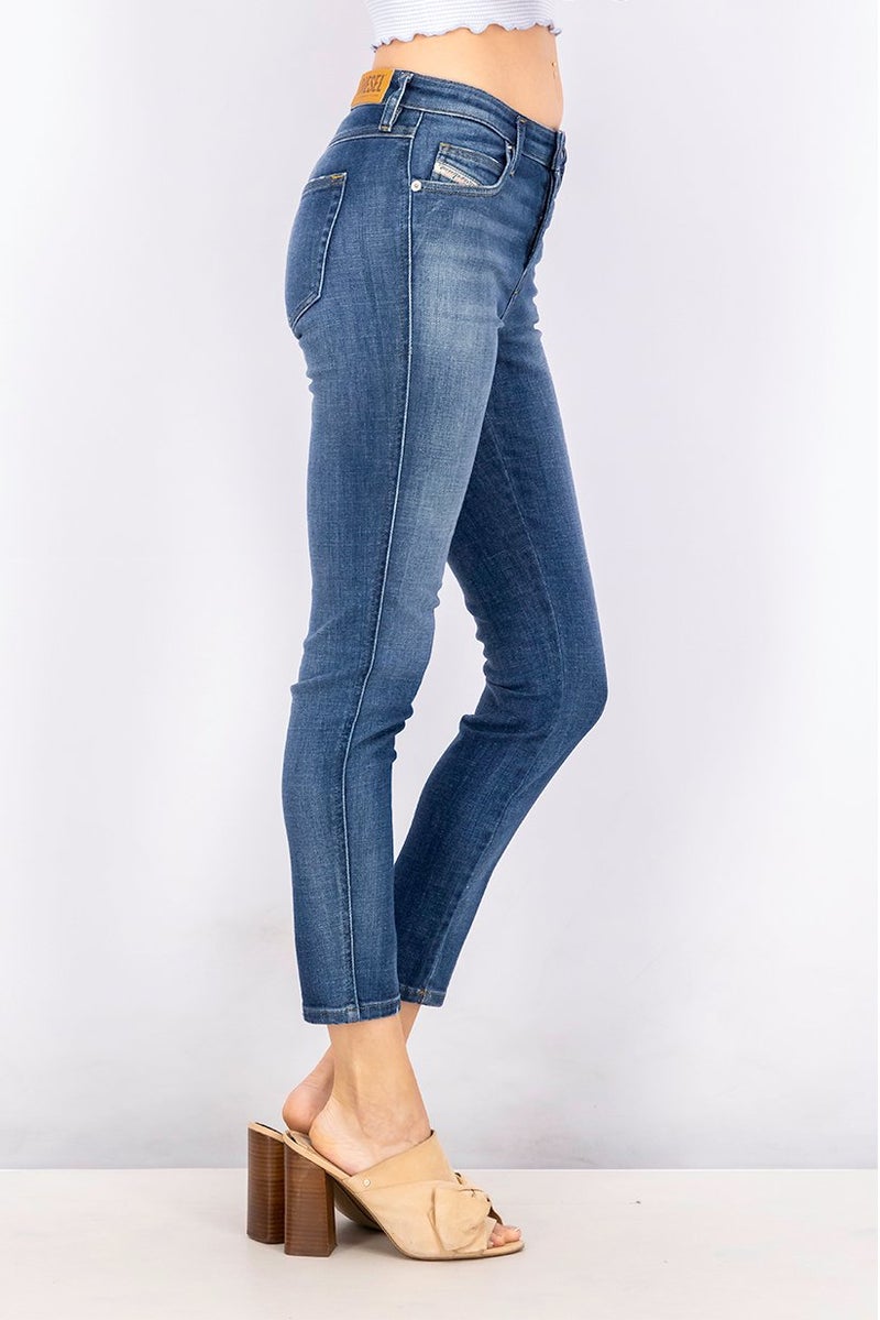 DIESEL Women Slim Fit Plain Stretchable Denim Jeans, Blue - Image 4