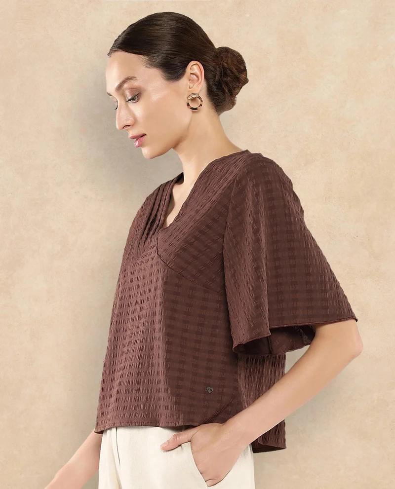 Rareism Women's Textured V-Neck Top