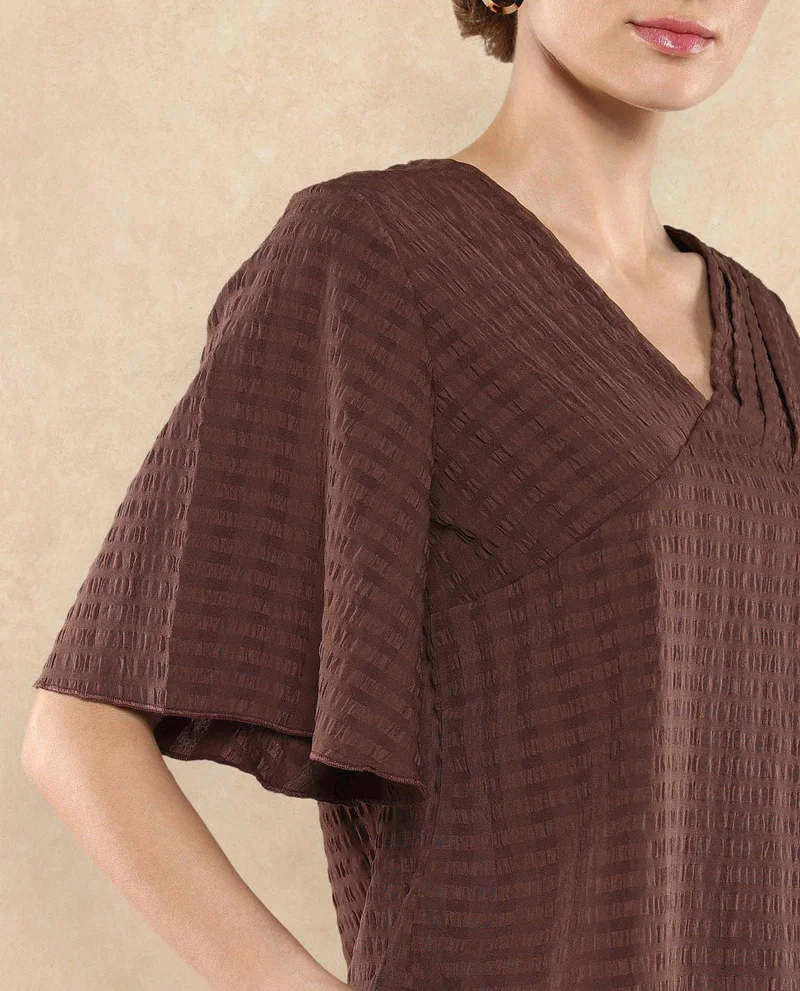 Rareism Women's Textured V-Neck Top