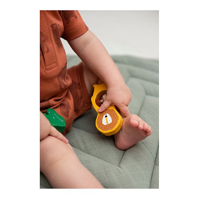 Trixie Mr Lion Wooden Rattle for Infants 2M+, Cheerful Bead Movement, 100% Beech Wood, Water-Based Paints, 11x5x1.5cm - Image 2