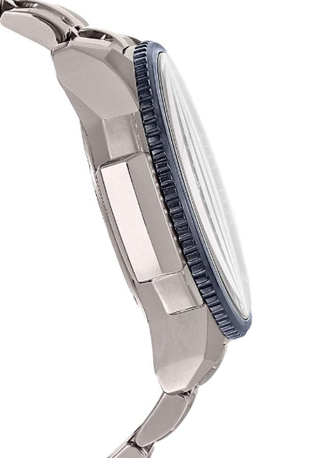 CASIO Men Edifice Chronograph Watch EF-558D-2AVDF - Image 5