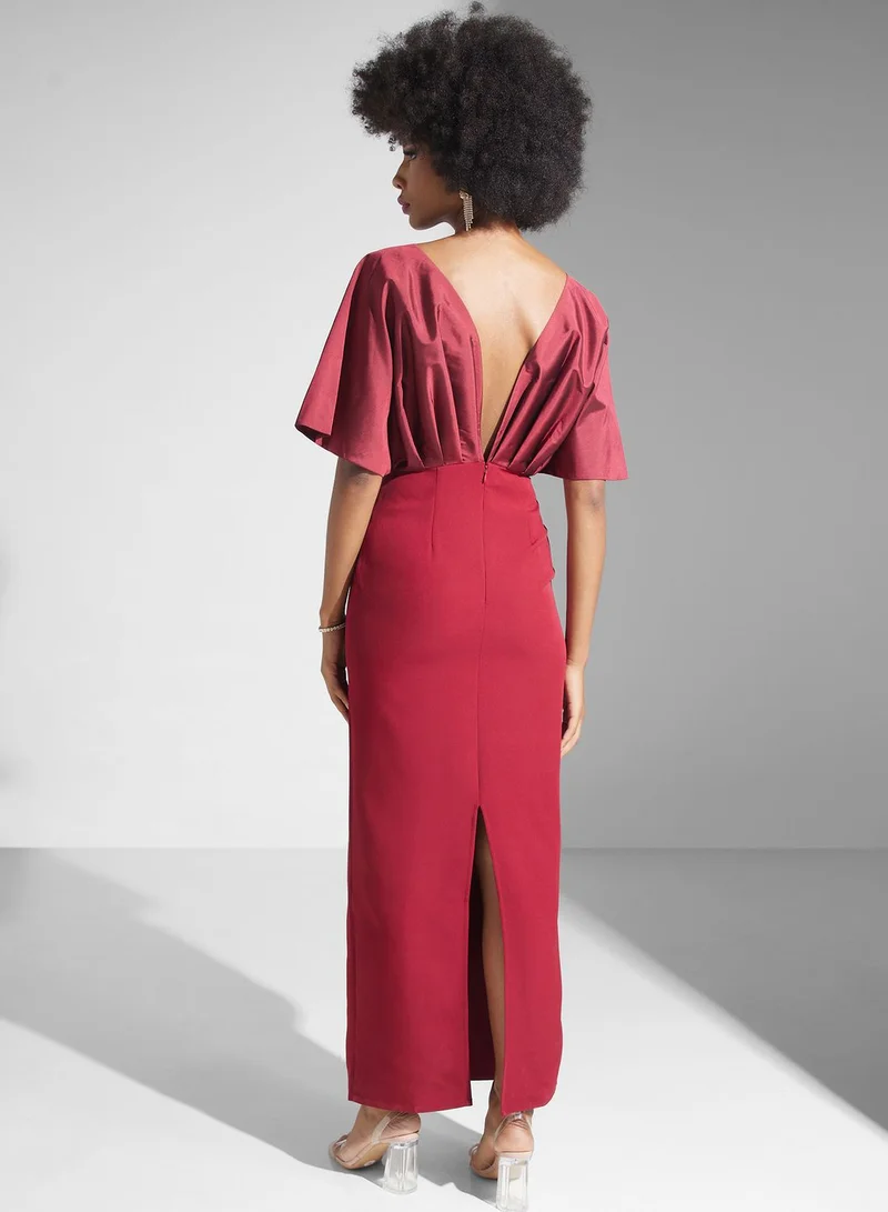 CHASE Crew Neck Cape Sleeve Dress