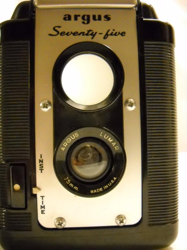 Argus Vintage Seventy-Five Camera w/ 75mm Lumar Lens - Image 2