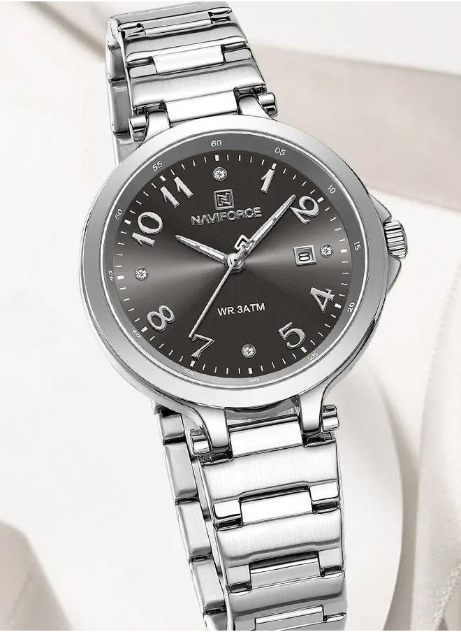 NAVIFORCE - Women's Water Resistant Analog Watch NF5033 - Image 1