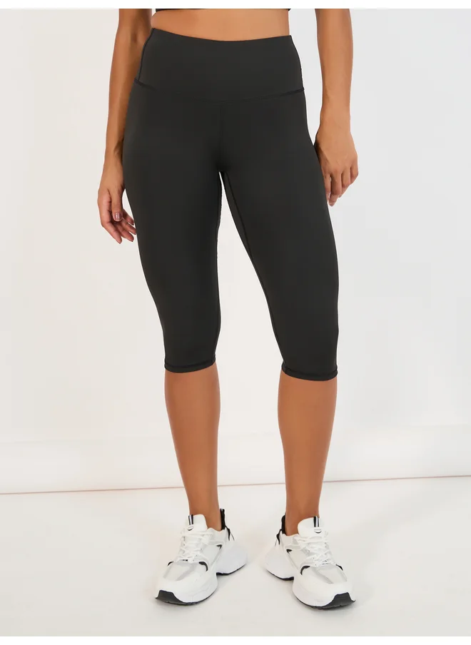 Styli Styli Active Broad Waistband Below Knee Capri