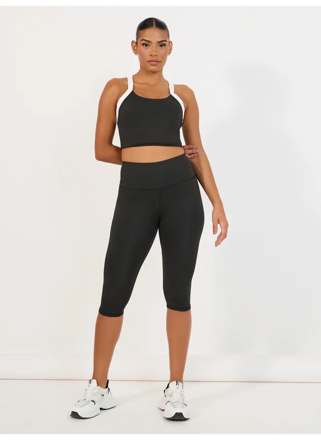 Styli Styli Active Broad Waistband Below Knee Capri