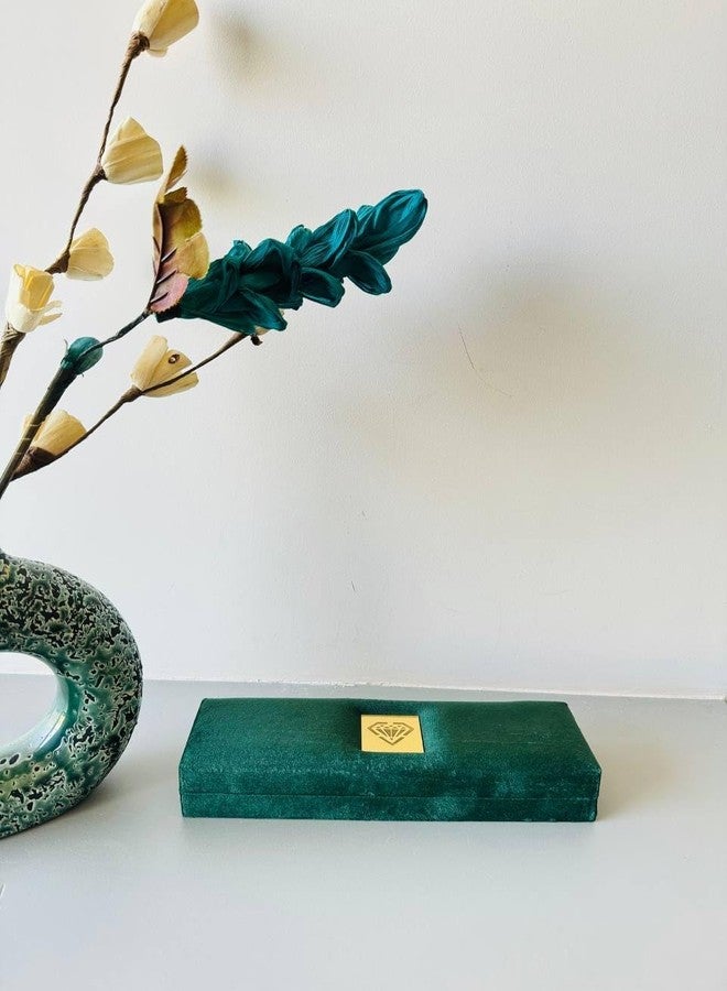 DSS Green Heavy Sued Velvet Chain Gift Box Velvet Flocked Jewelers Box - Image 1
