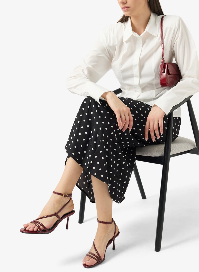 ايلا صنادل بكعب رفيع بتفاصيل حزام - Image 5