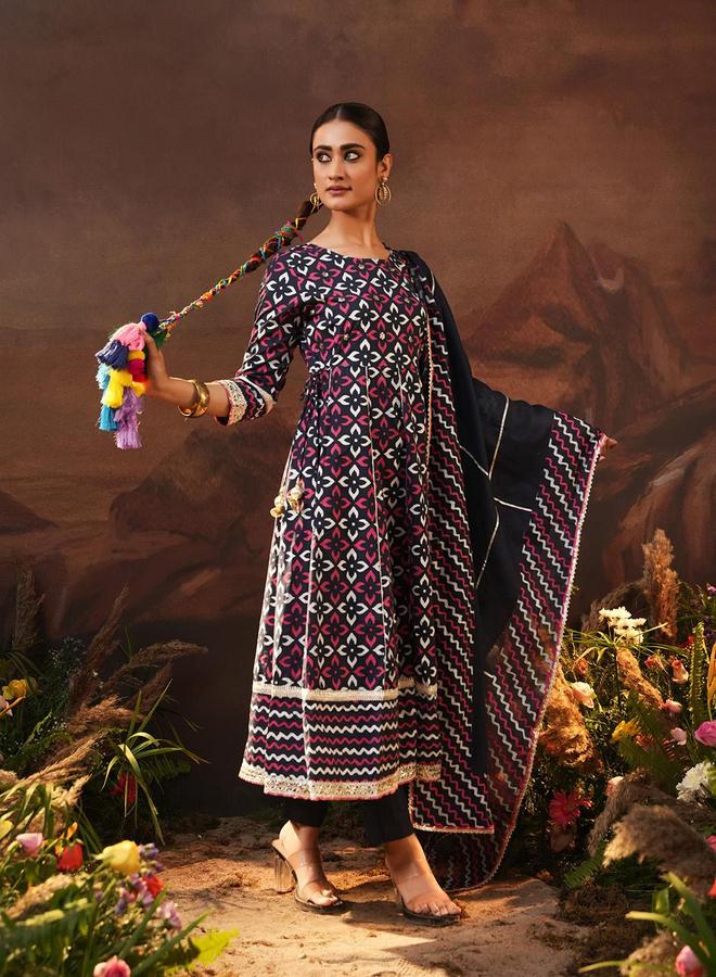 ISHIN Women's Navy Cotton Printed Tunic Upper Calf Length Palazzo Bottom Regular Fit 3 Peice Kurta Set - Image 1