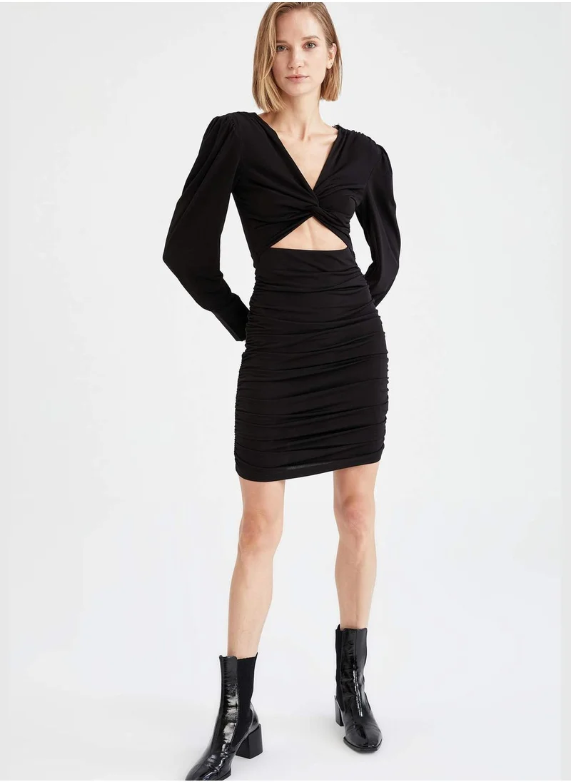 ديفاكتو Long Sleeve Knitted Midi Dress