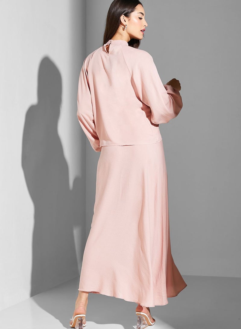 Namshi x Modanisa Balloon Sleeve Top & Skirt Set - Image 2