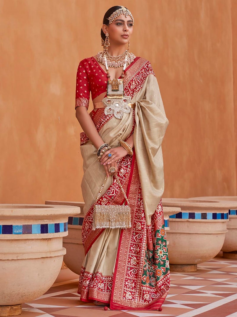 SAREE MALL Woven Design Zari Work Pure Patola Silk Saree For Women With Unstitched Blouse Piece, Cream - Image 2