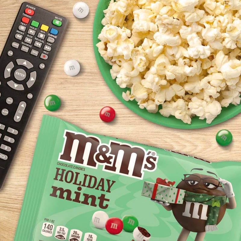 M&M'S Holiday Mint Chocolate Christmas Candy Assortment, 9.2 oz Bag - Image 4