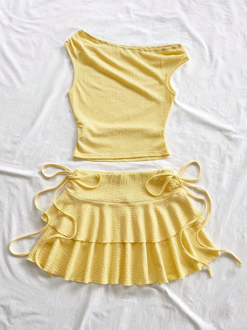 Korean-style Pure-seductive Yellow 2pcs Set: Pleated Texture Top + High-waist Tie-up Cake Skirt for Summer - Image 4