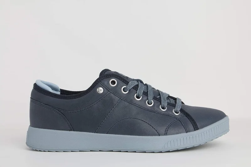 كاتربلر CAT-HINT Women's Lace-Up Leather Sneakers