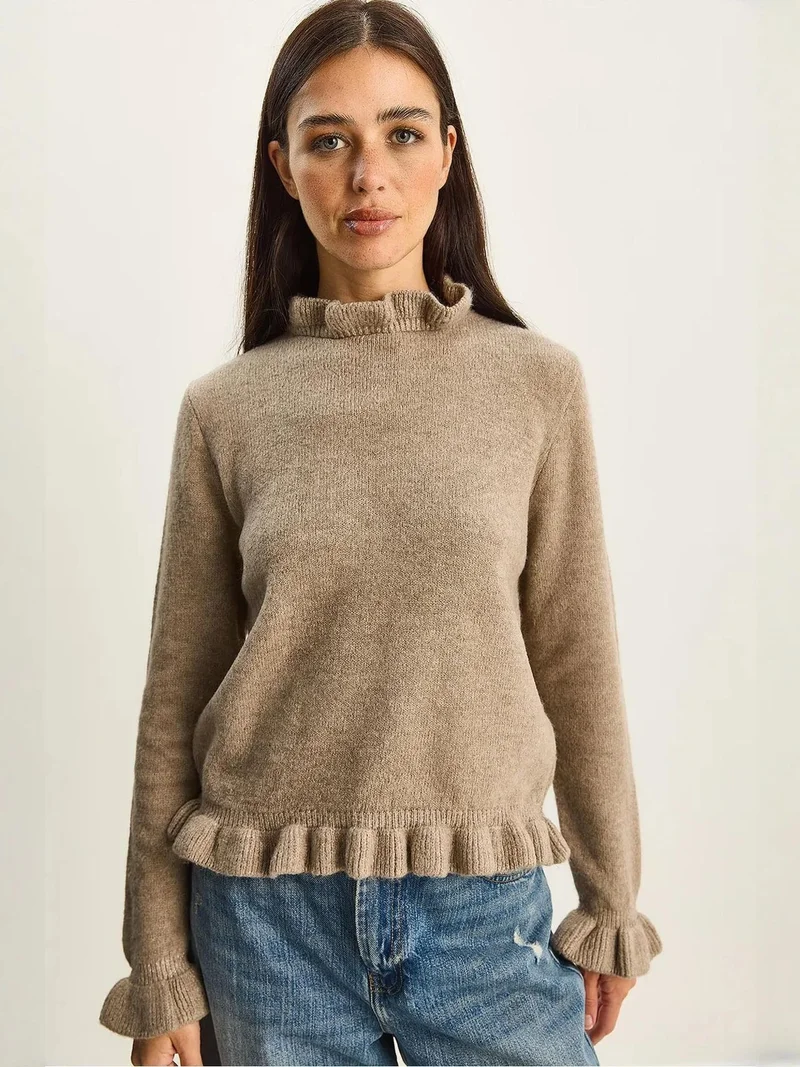 بيانكو لوتشي كنزة محبوكة بياقة نصف عالية مكشكشة بأزرار