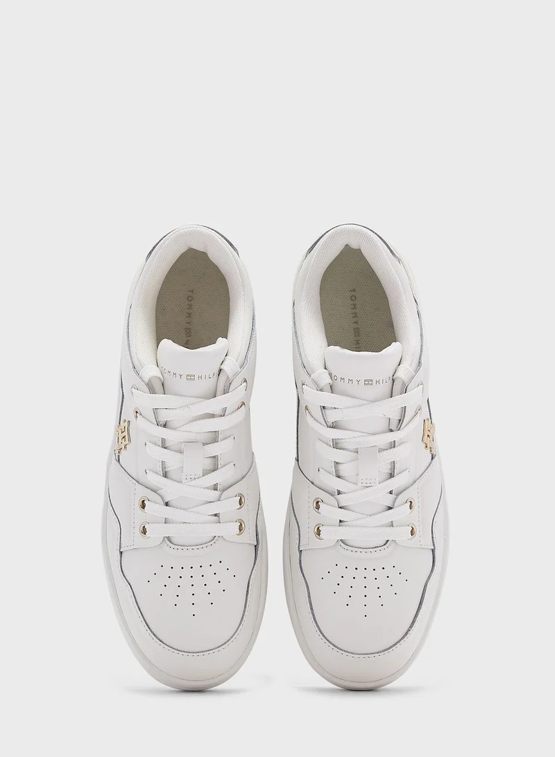 TOMMY HILFIGER Lace Up Low Top Sneaker