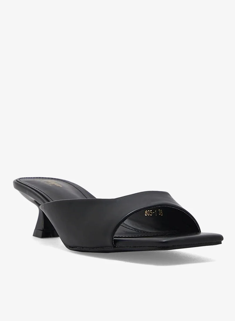 جينجر حذاء بقدمة مربعة