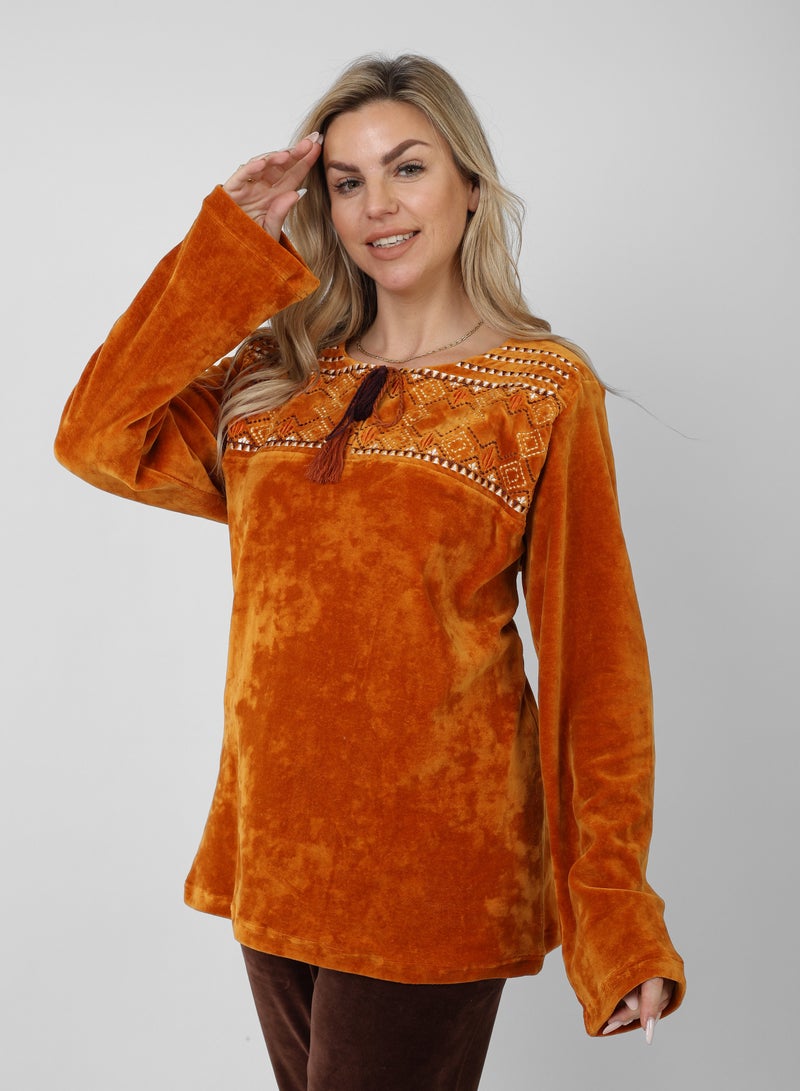 zecotex  Elegance in Every Stitch – Velvet Pajamas with Exquisite Embroidery  - Image 4