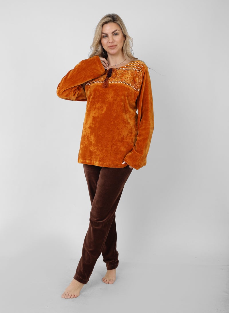 zecotex  Elegance in Every Stitch – Velvet Pajamas with Exquisite Embroidery  - Image 3