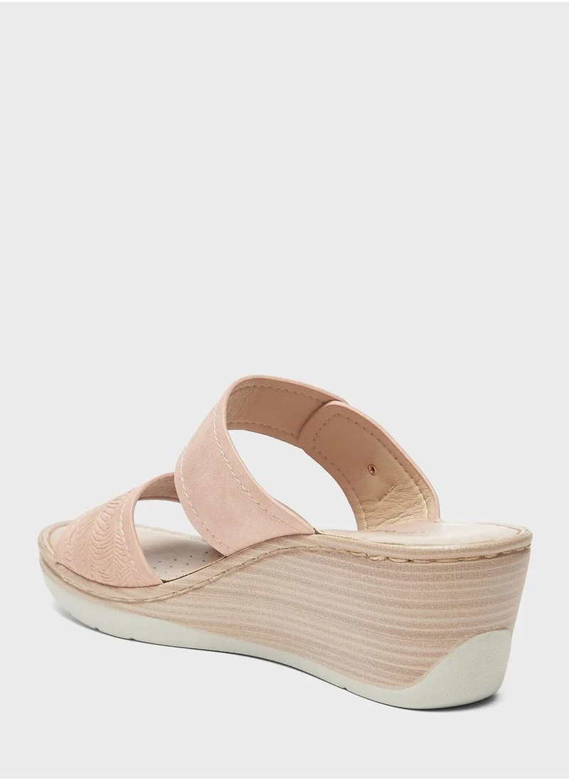 Le Confort Double Strap Wedge Sandals