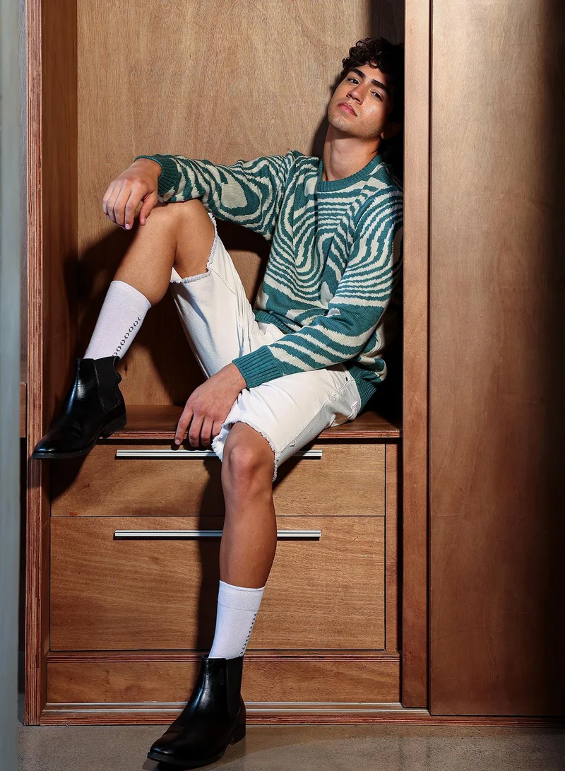 Campus Sutra Campus Sutra Men's Emerald Green Fluid-Jacquard Knit Pullover Sweater | Round Neck , Ribbed Cuff Sleeves , Pull On Closure , Ribbed-Straight Hem | Abstract Jacquard For Casual & Daily Wear