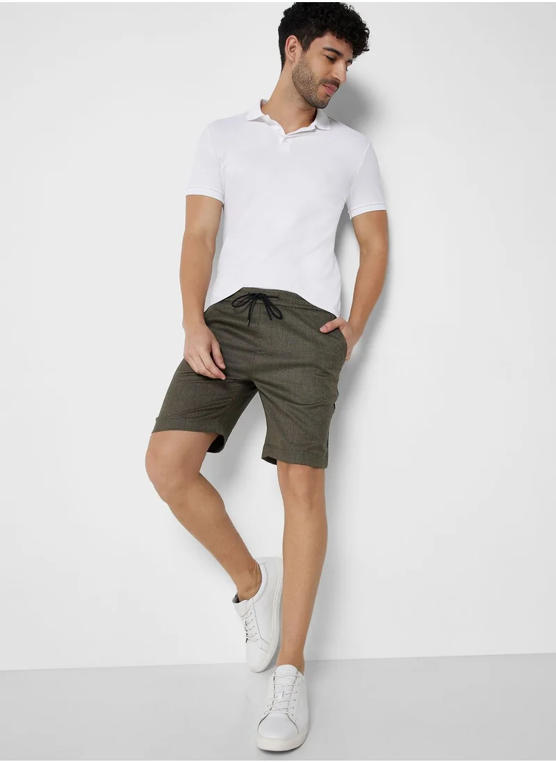 Robert Wood Smart Short