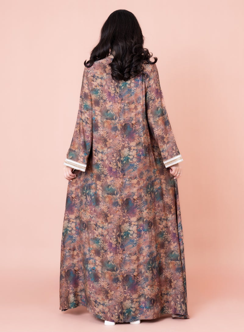 اكسا جلابية مطرزة بطبعة زهور بني - Image 4