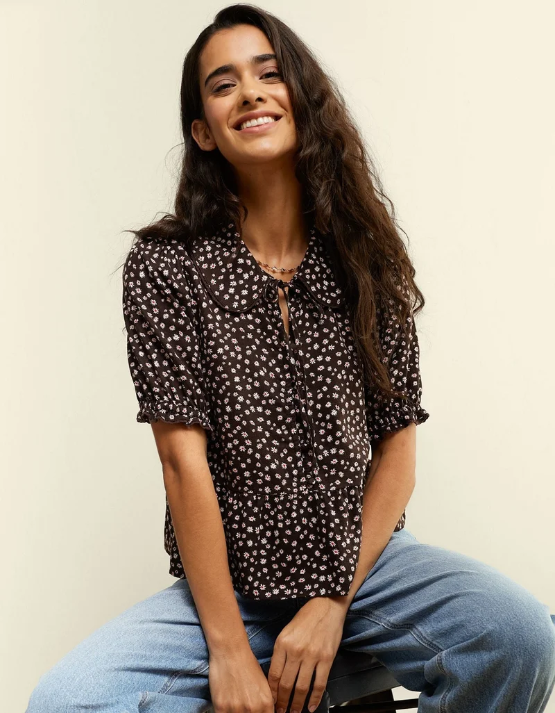 AE Puff Sleeve Top