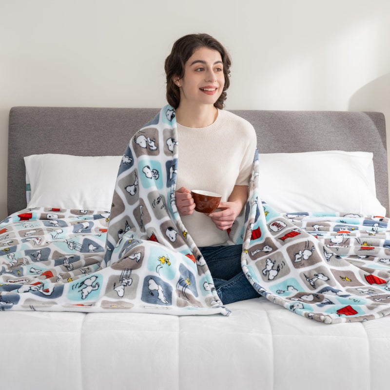 Berkshire Blanket PeanutsÂ® VelvetLoftÂ® Cute Character Snoopy Plush Blanket,Woof Blue,Full/Queen 90 in x 90 in (Official PeanutsÂ® Product) - Image 2