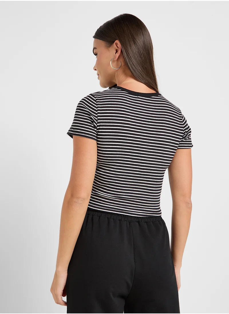 جينجر بيسيكس Stripe Crew Neck T-Shirt