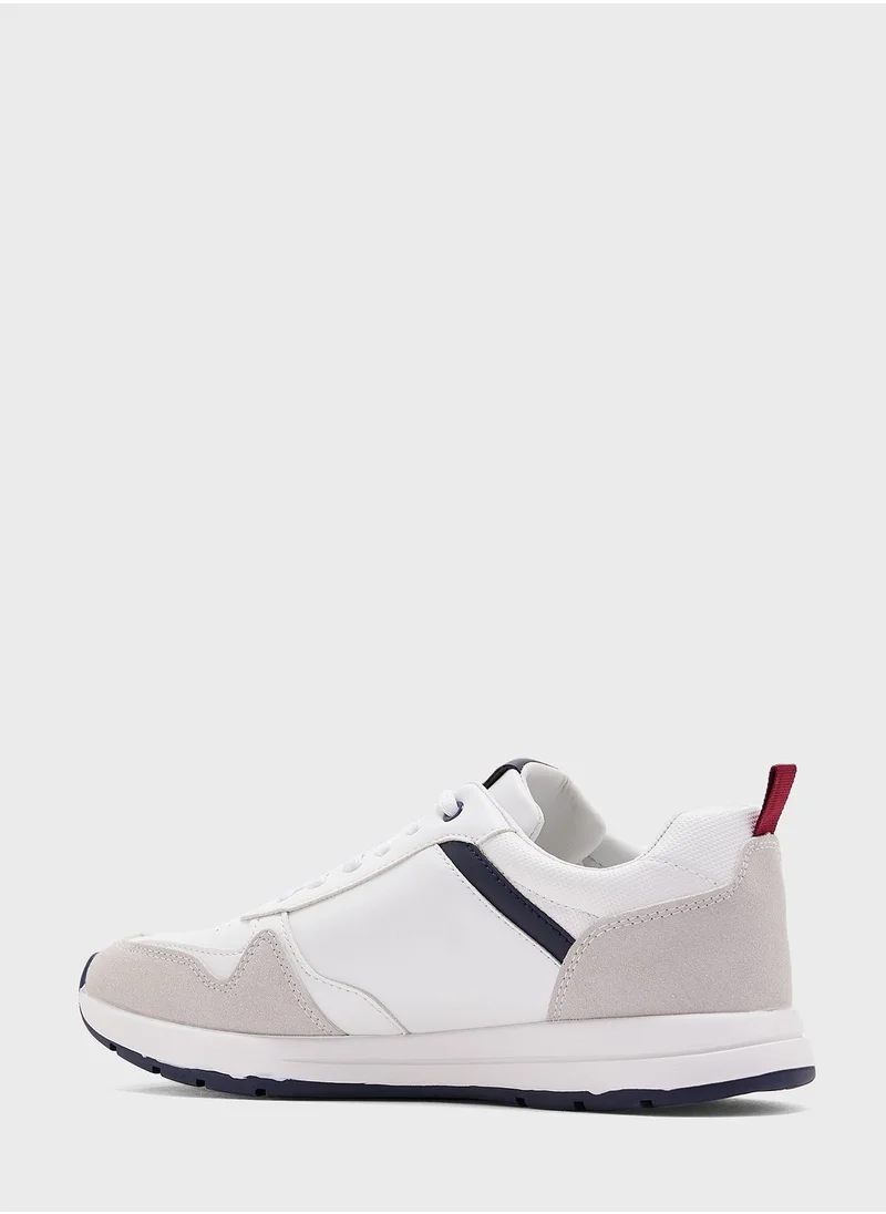 Robert Wood Casual Sneakers