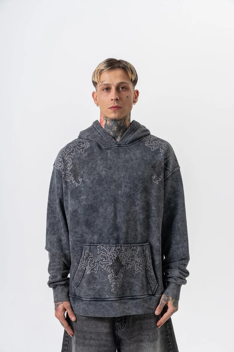 ريسباير هودي رجالي واسع (Oversize) بغطاء رأس مغسول ومطبوع برقم "10" لون أسود