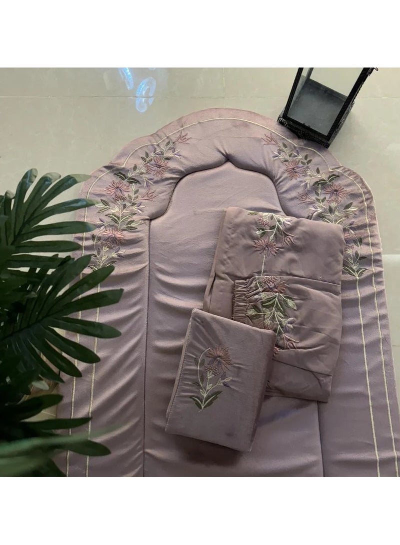 Gerenic Ramadan Gifting Package Luxury 3-Piece Embroidered Prayer Rug Set - Pink - Image 1