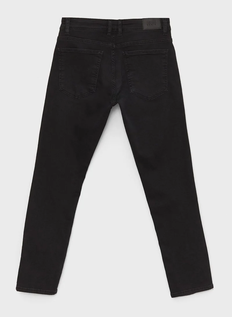 LC WAIKIKI 750 Slim Fit Trousers