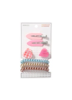 Miniso Elevate your hair game with this set of seven versatile and trendy hair accessories. 