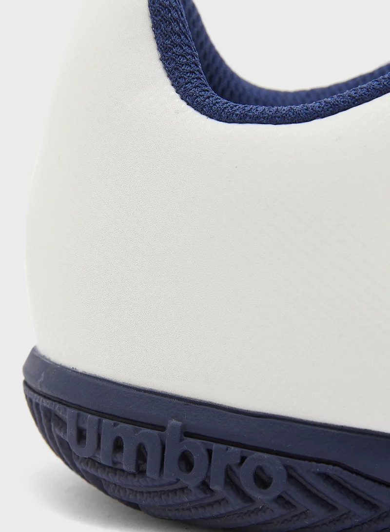 umbro UX Accuro III League IC
