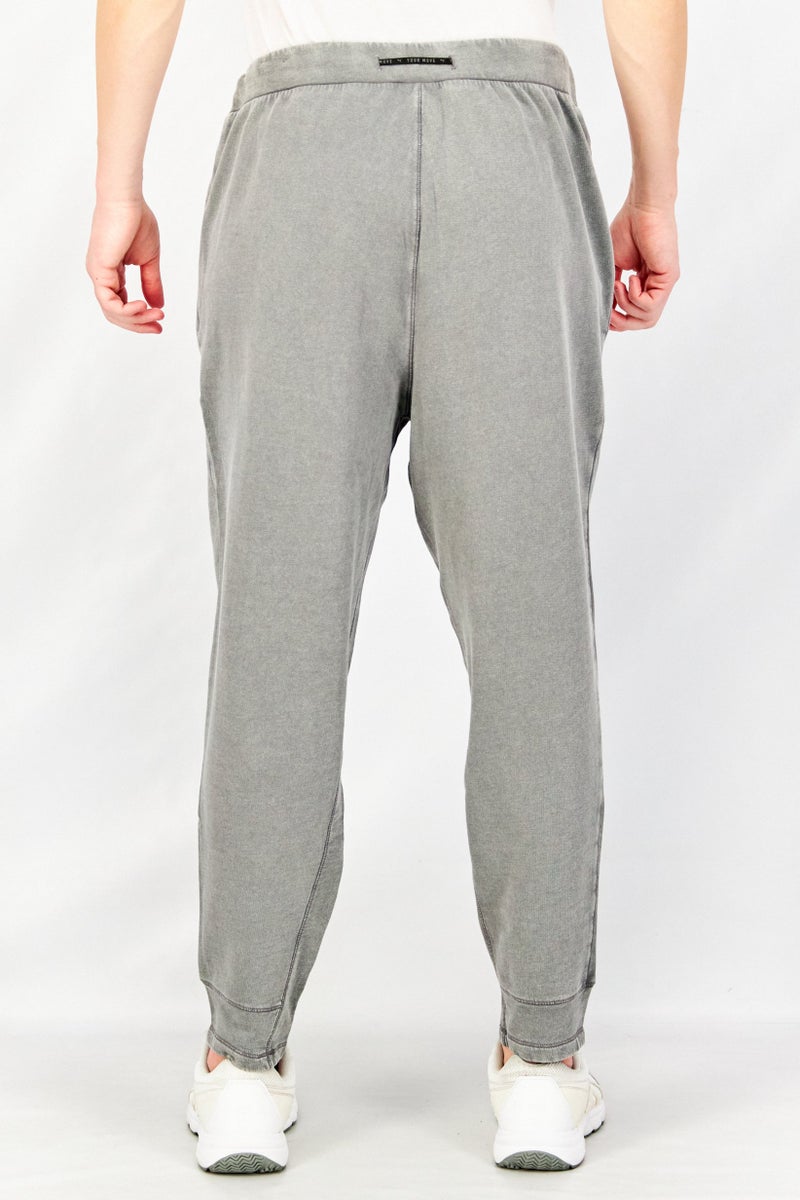 PUMA Men Sportswear Fit Textured Jogger Pants, Grey - Image 3