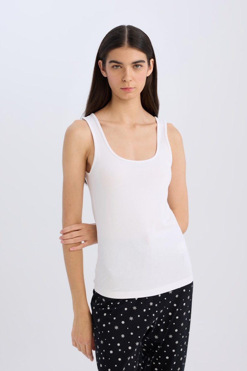 Woman Fall in Love Regular Fit Cotton Undershirt