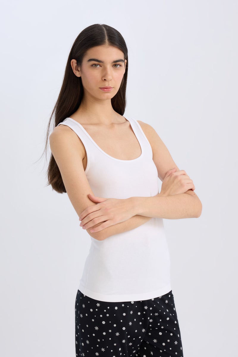 Woman Fall in Love Regular Fit Cotton Undershirt