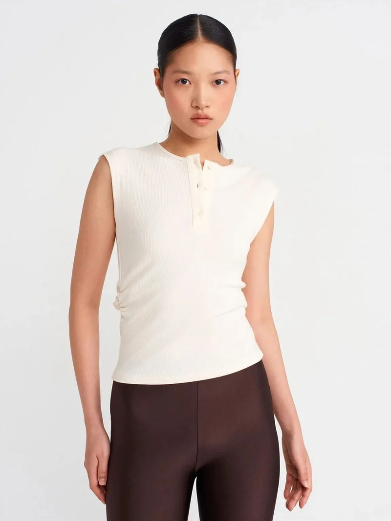 ديلفين Dilvin Sleeveless Ribbed Button-Front Blouse