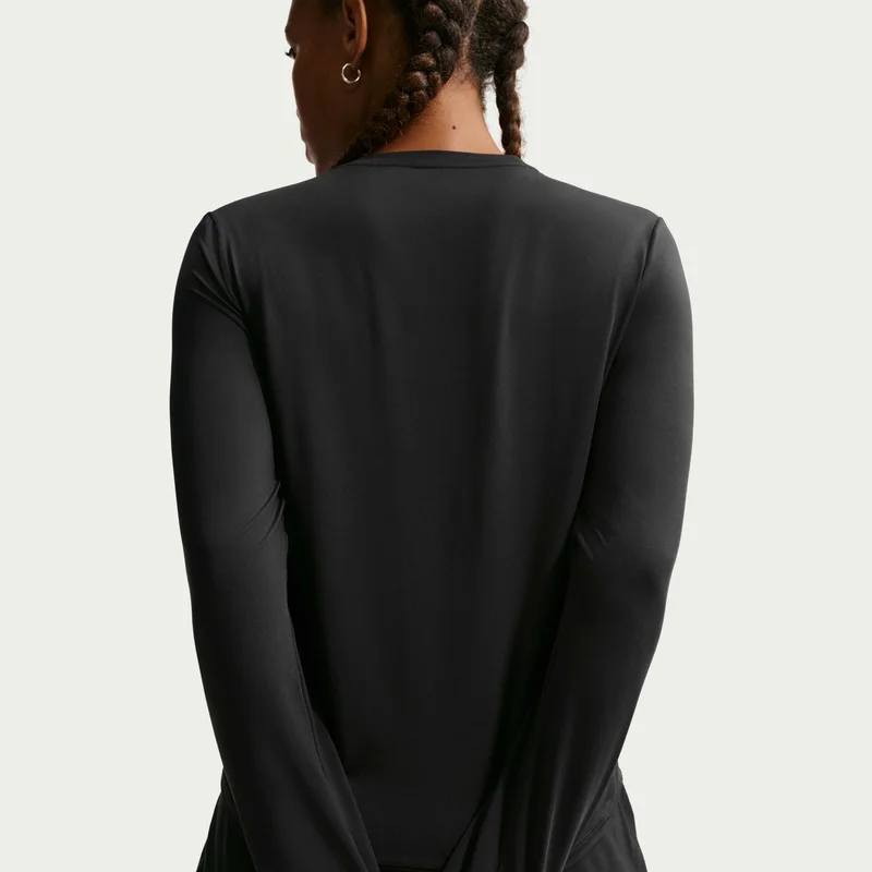 نايكي تيشيرت تدريب كلاسيكي للنساء بتقنية دراي فيت