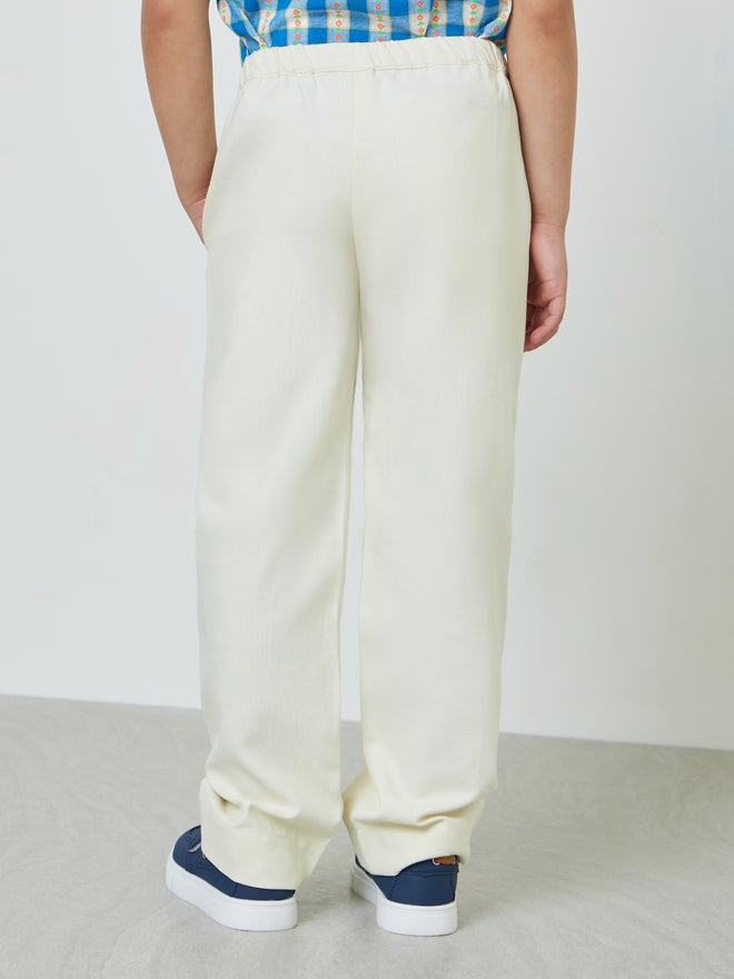 Styli Boys Solid Pants with Drawcord and Side Pocket - Image 4