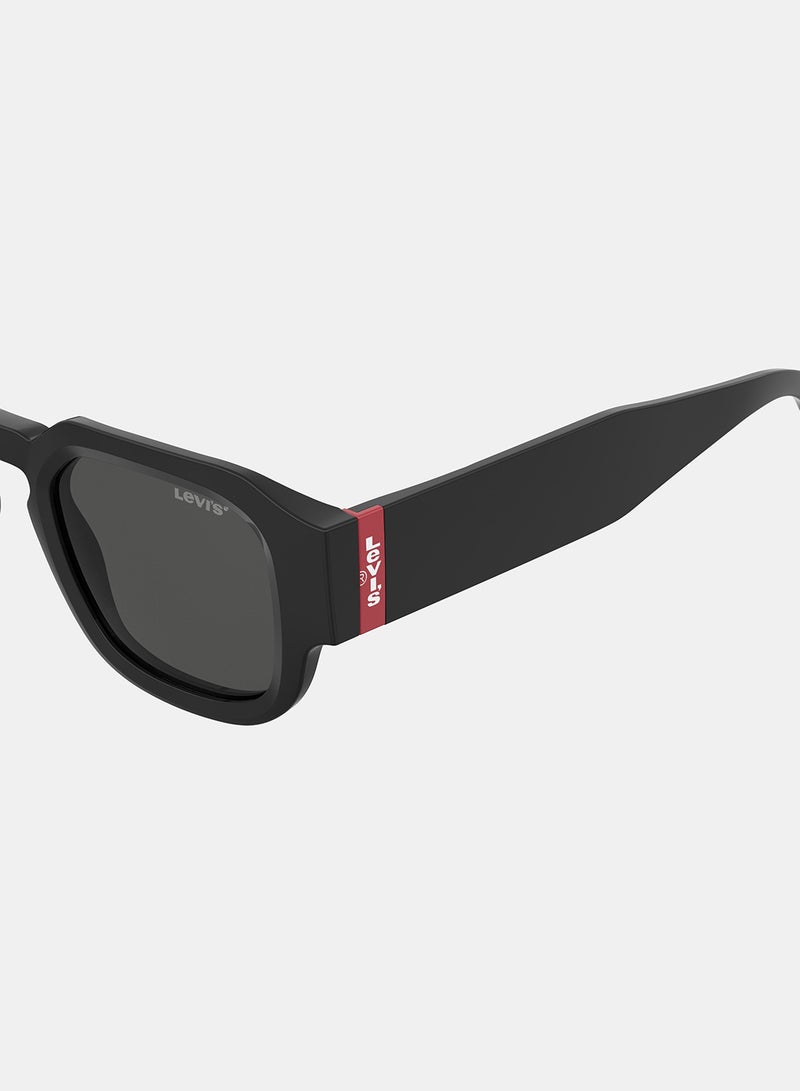 Levi's Unisex Square Sunglasses 48 LV 1095/S - Image 4
